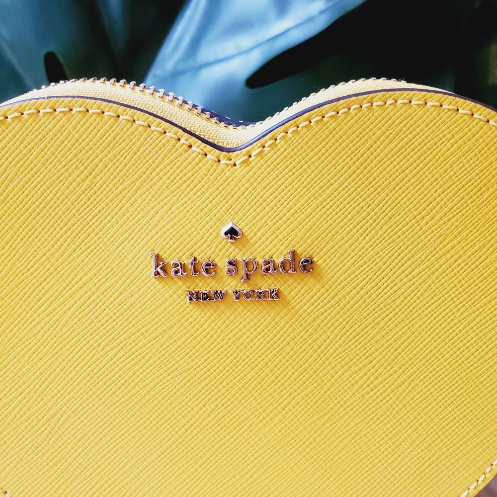 🆕 Mini loveshack kate spade yellow chain heart crossbody novelty mango ice - Picture 2 of 6